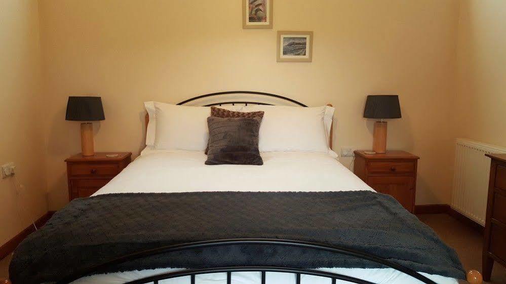 Nant Yr Onnen B&B And Holiday Cottage Tregaron Eksteriør billede
