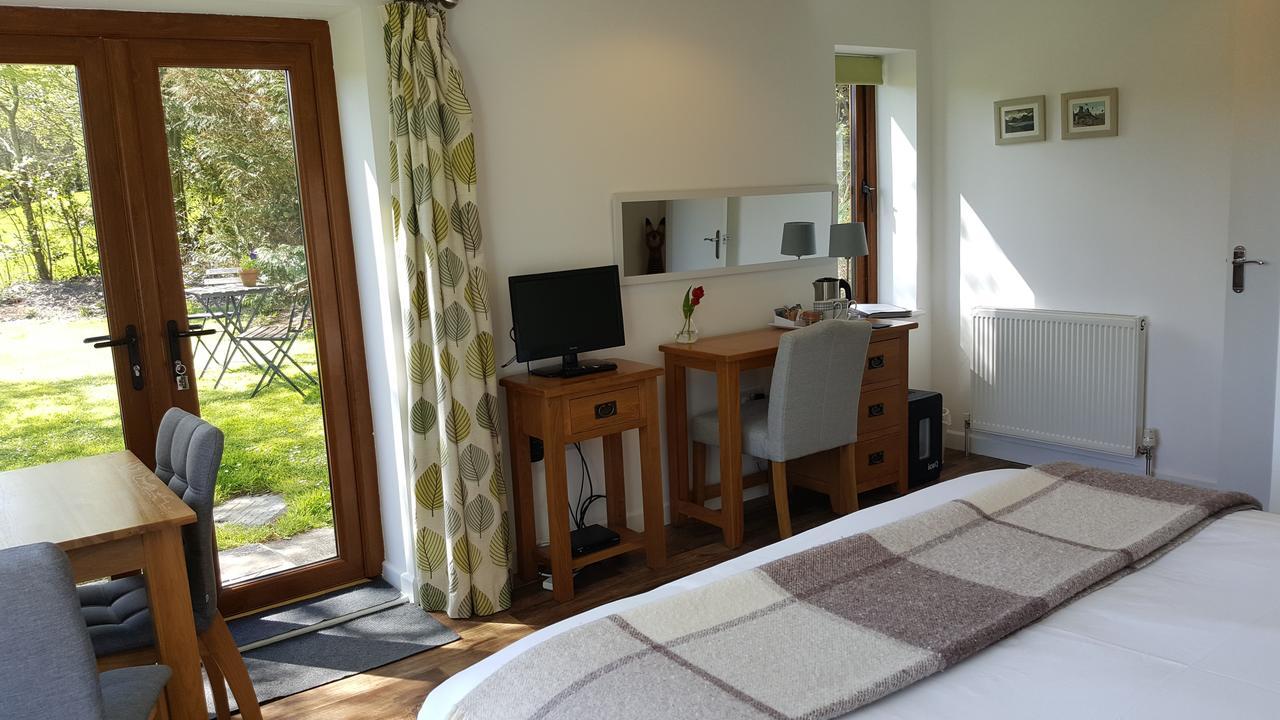 Nant Yr Onnen B&B And Holiday Cottage Tregaron Eksteriør billede