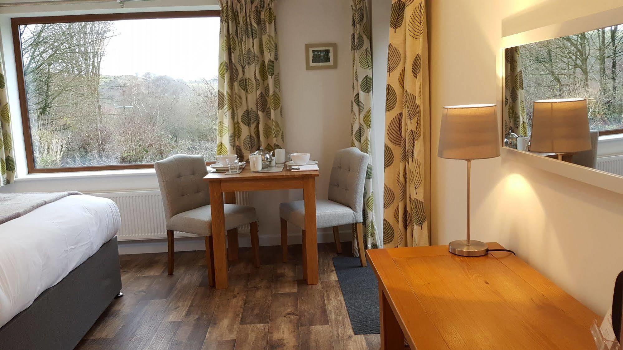 Nant Yr Onnen B&B And Holiday Cottage Tregaron Eksteriør billede