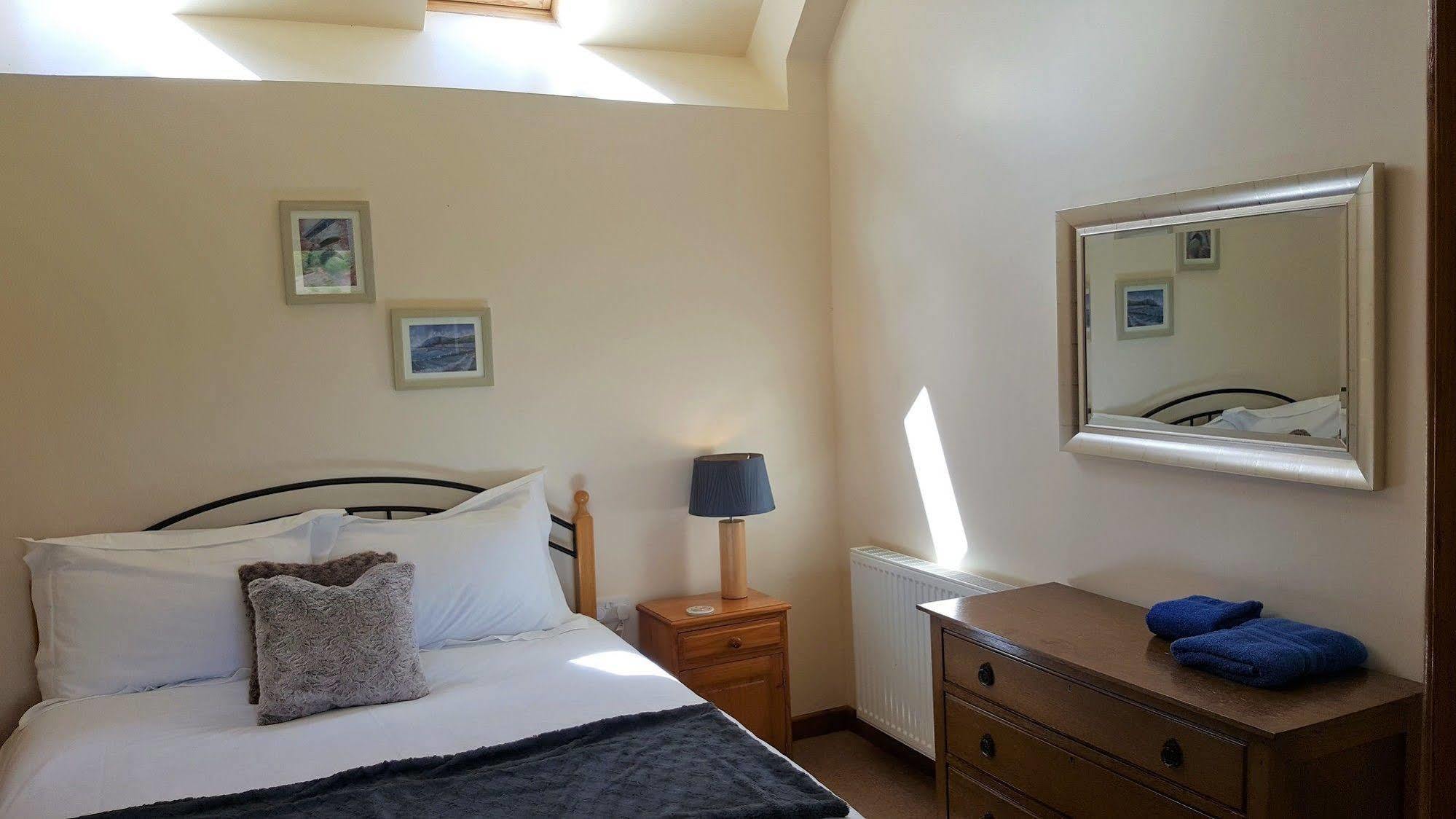 Nant Yr Onnen B&B And Holiday Cottage Tregaron Eksteriør billede