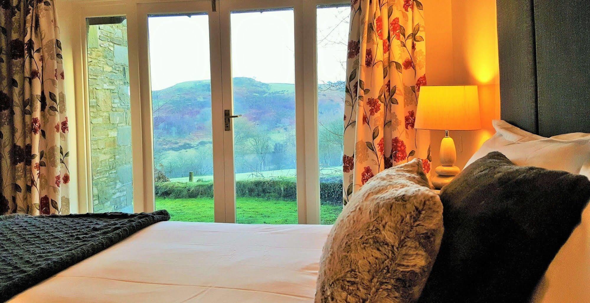 Nant Yr Onnen B&B And Holiday Cottage Tregaron Eksteriør billede